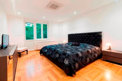 Strahinjica bana | 4zida.rs