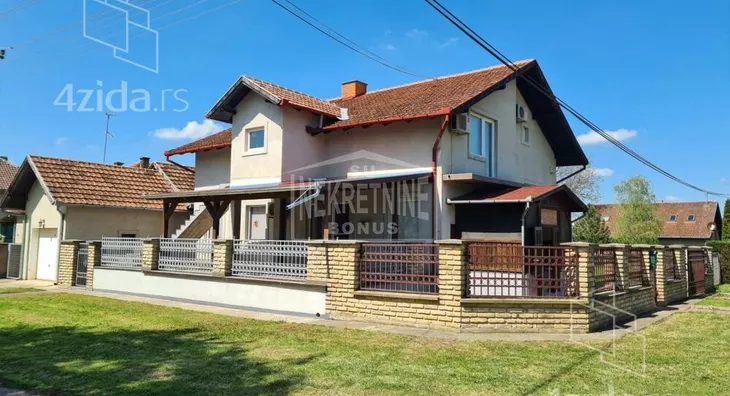 Kuća | 4zida