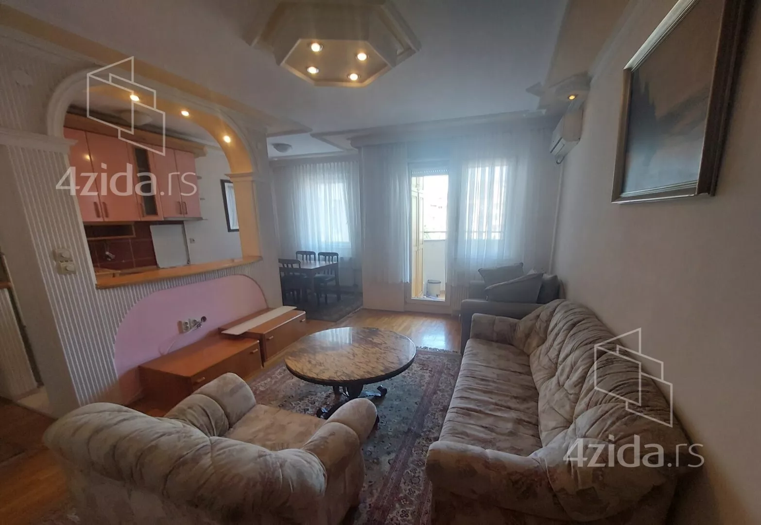 Jednoiposoban stan | 4zida