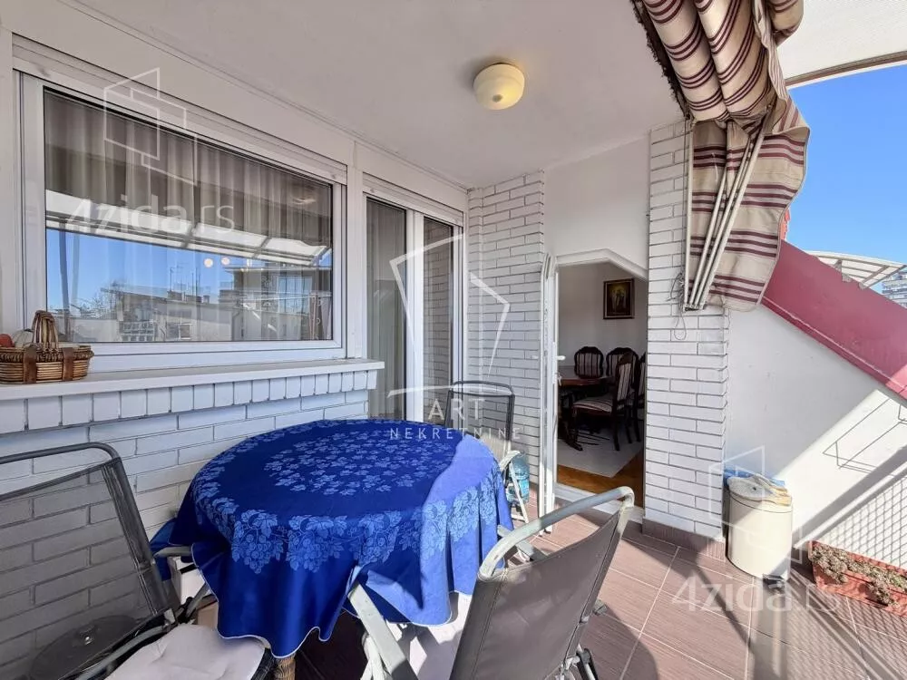 Troiposoban stan | 4zida