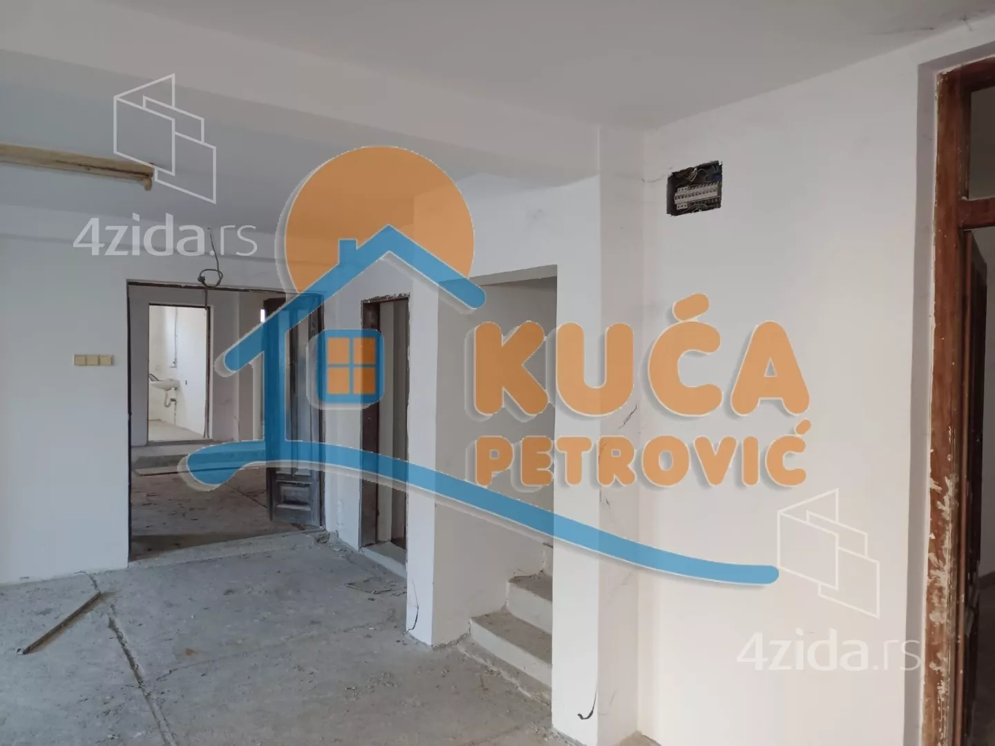 Lokal | 4zida