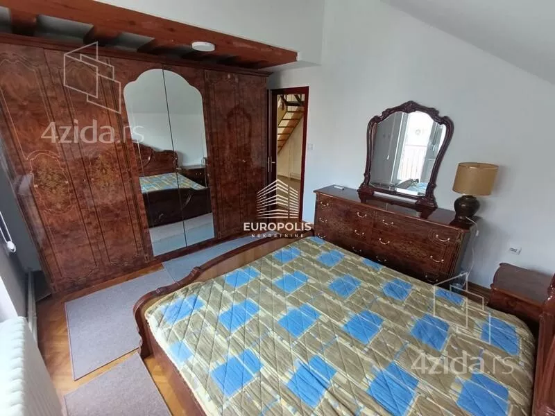 5-etažna kuća | 4zida