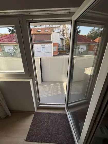 Kozarčeva 70A | 4zida.rs