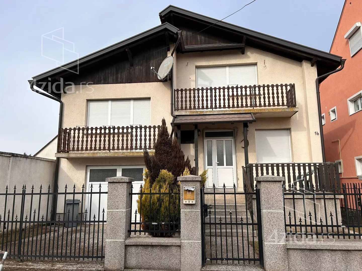 4-etažna kuća | 4zida