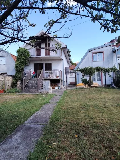 Prizrenska | 4zida.rs