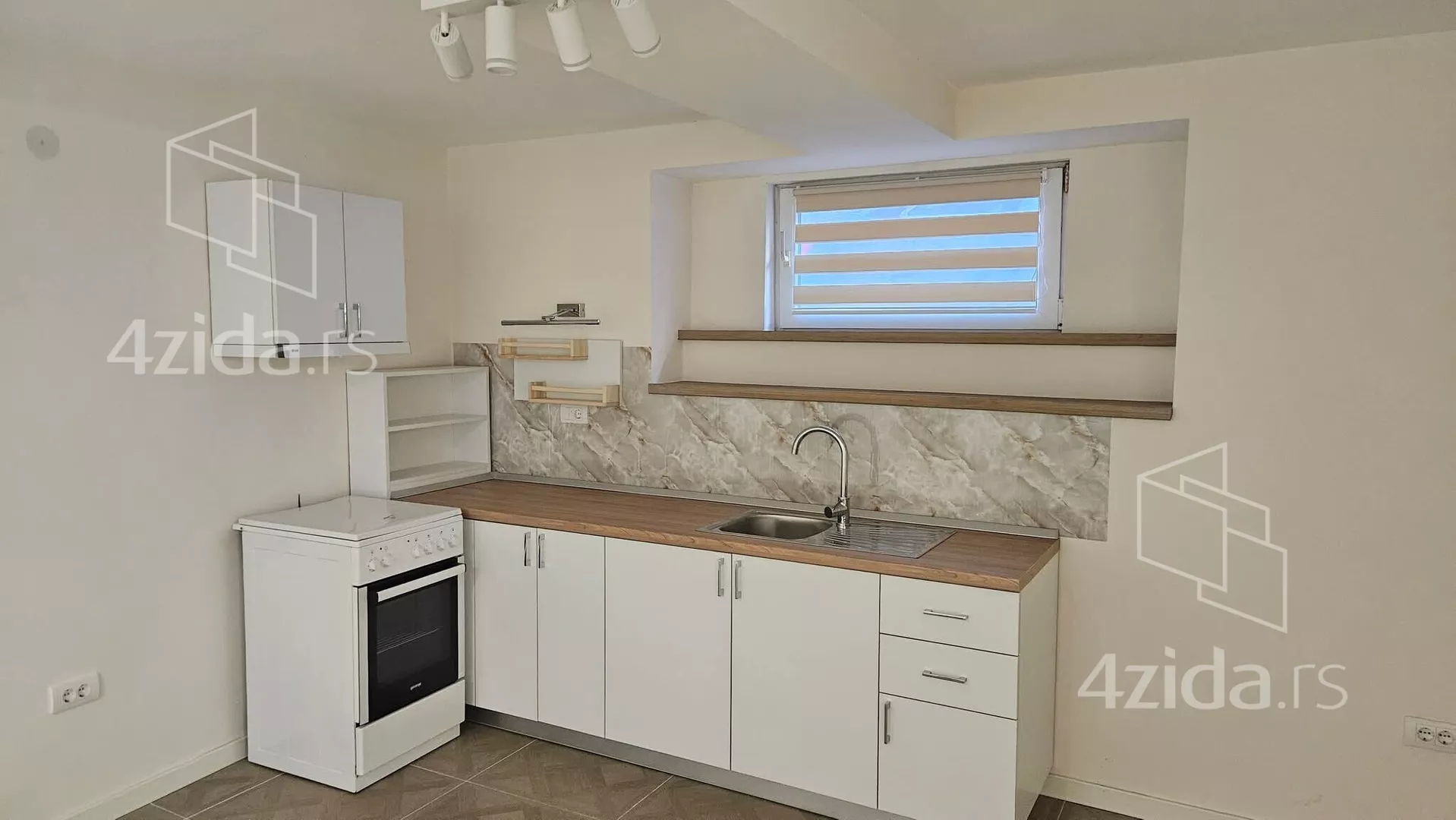 Poslovni prostor | 4zida