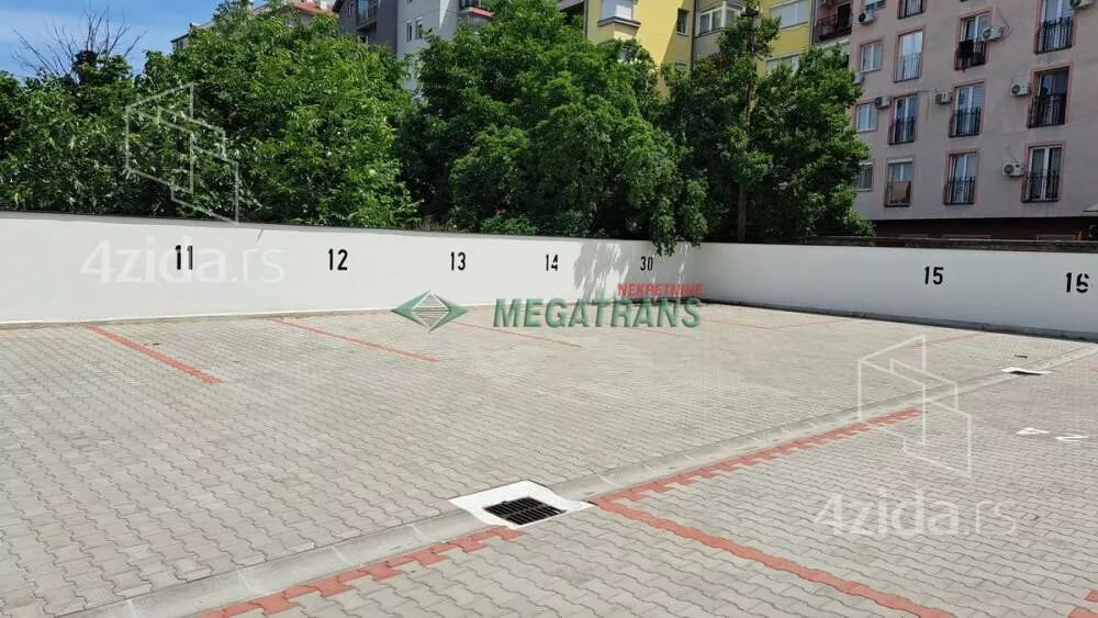 Garaža | 4zida