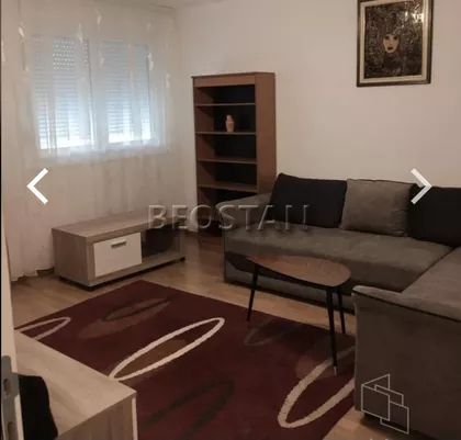 Pariske Komune | 4zida.rs