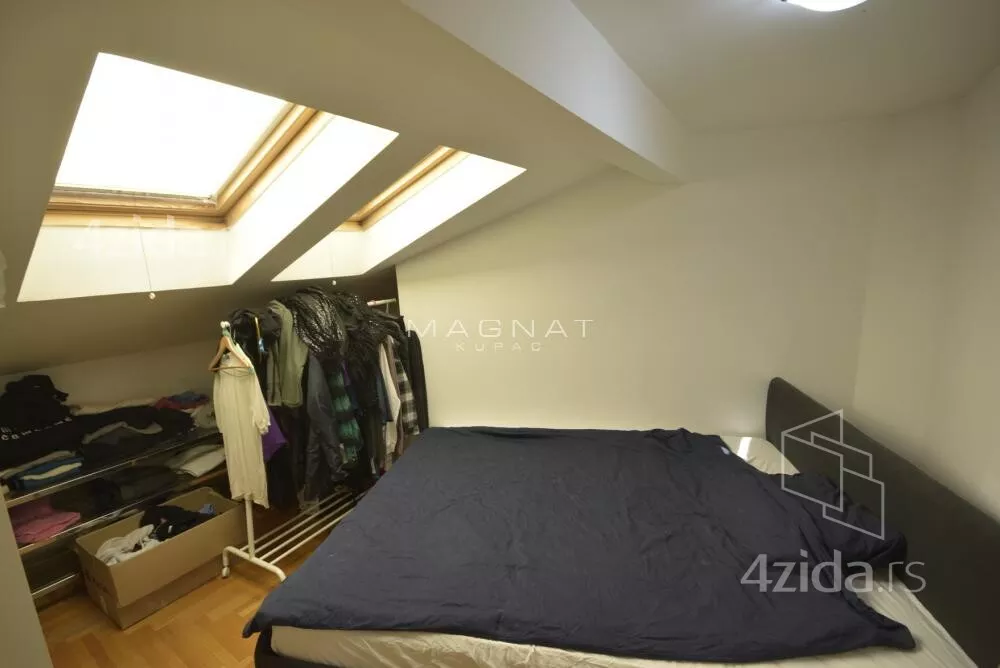 Četvoroiposoban stan | 4zida