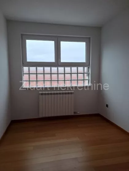 Bože Jankovića | 4zida.rs