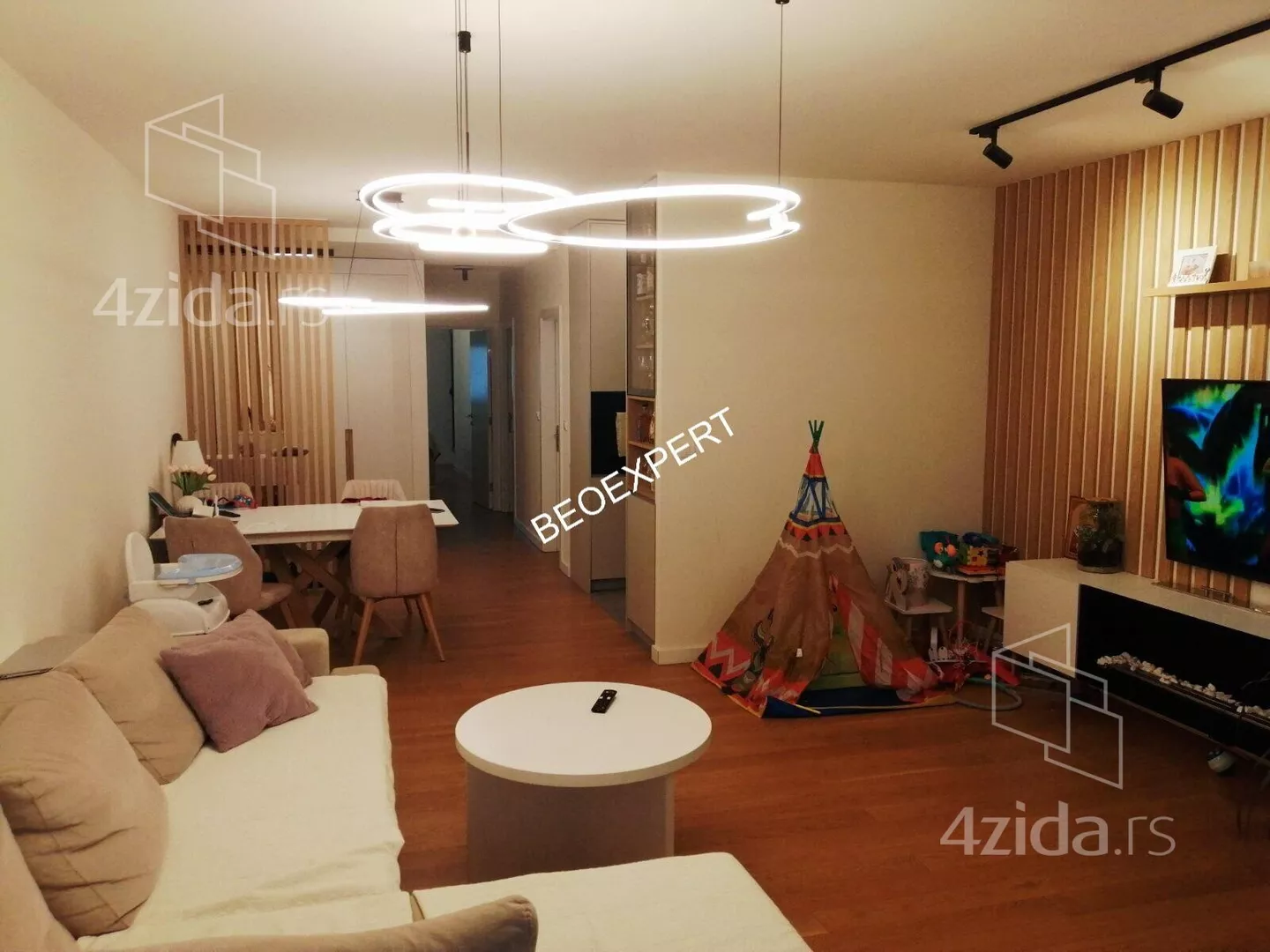 Troiposoban stan | 4zida