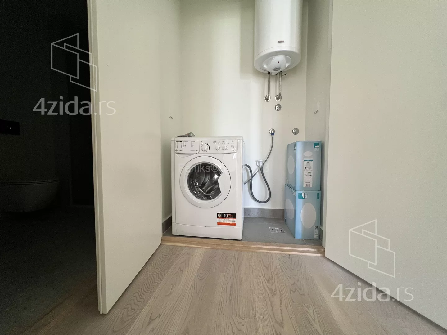 Kancelarija | 4zida