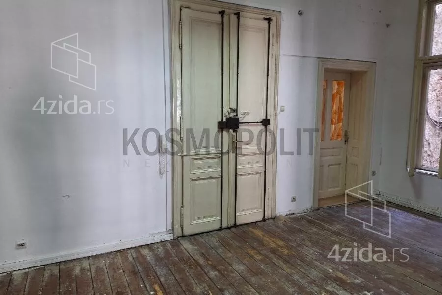 Šestosoban stan | 4zida