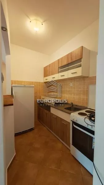 Mihajla Bandura | 4zida.rs