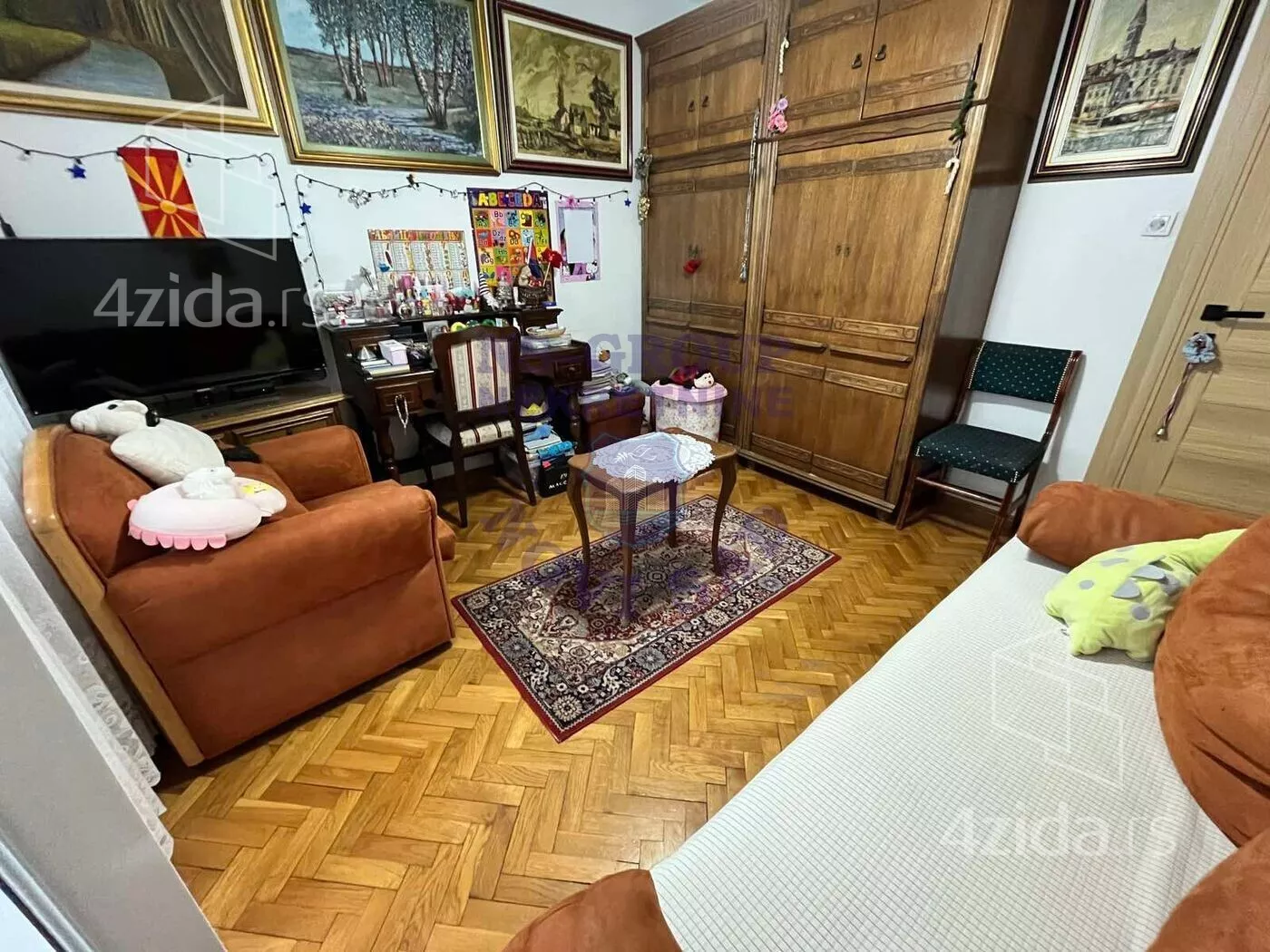 Troiposoban stan | 4zida