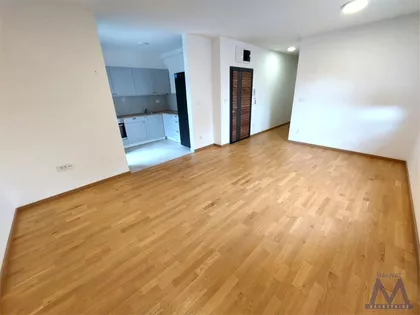 Alibegovac | 4zida.rs