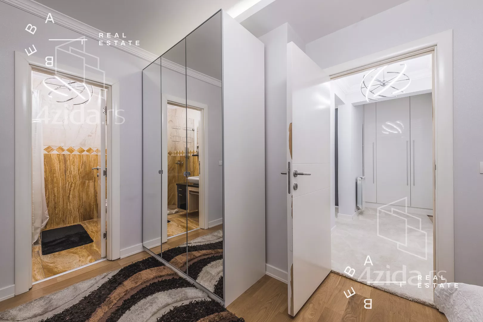 Šestosoban stan | 4zida