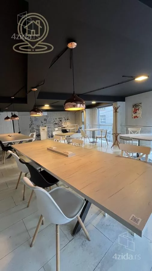 Poslovni prostor | 4zida