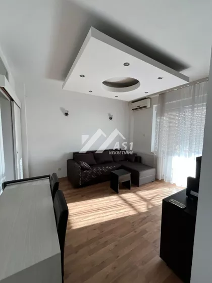 Janka Čmelika | 4zida.rs