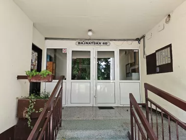 Bajnatska 40