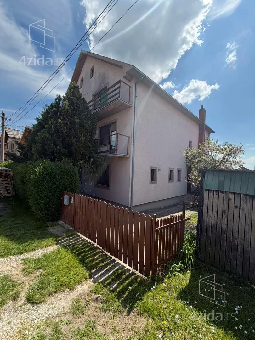 3-etažna kuća | 4zida