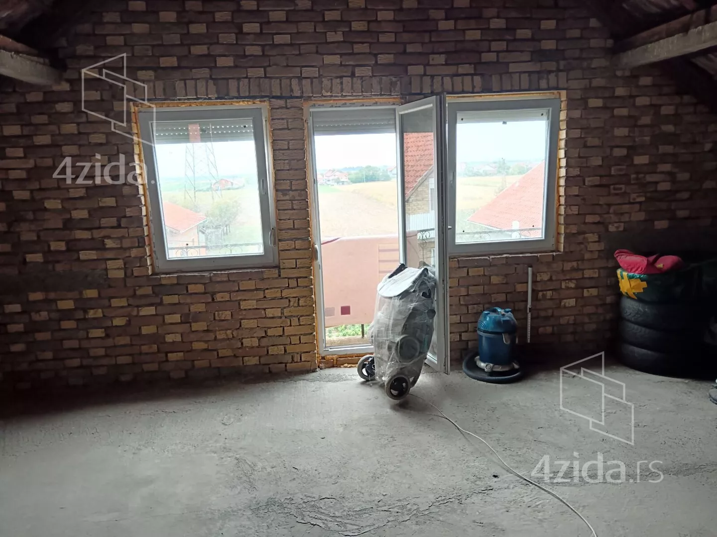 5-etažna kuća | 4zida