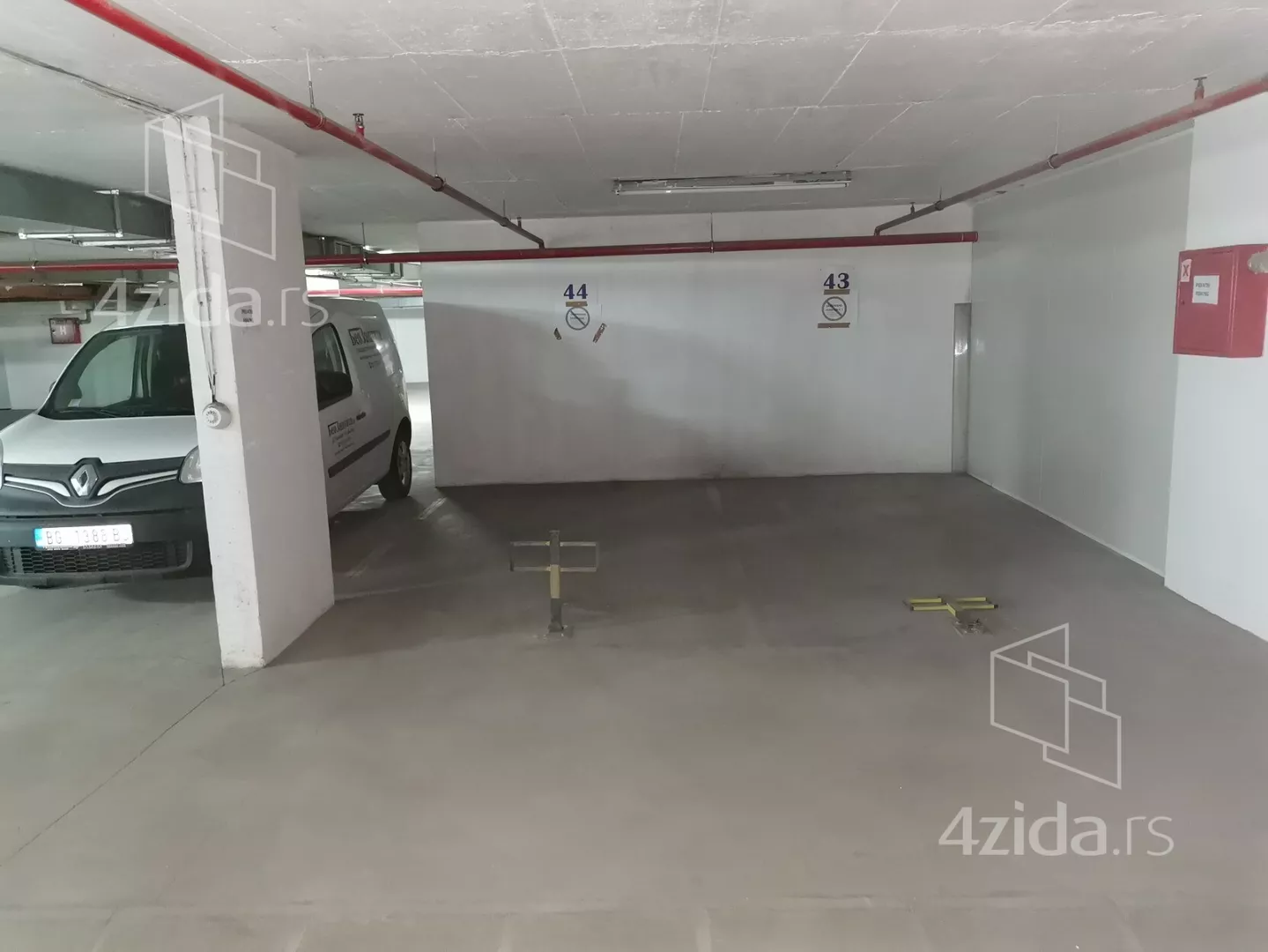 Parking | 4zida