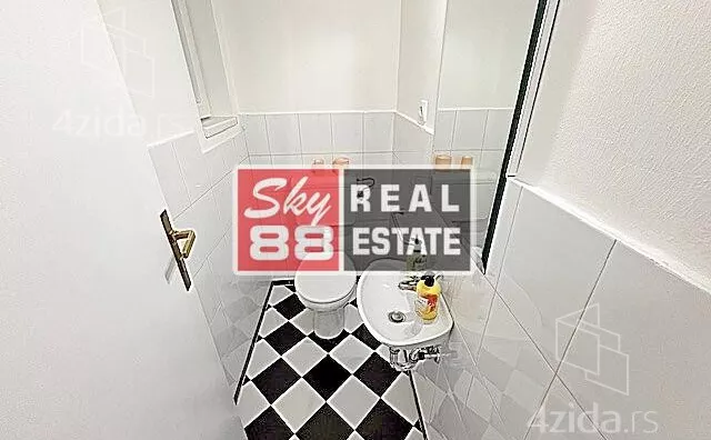 Četvoroiposoban stan | 4zida