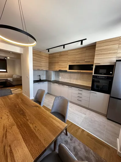 Skender-Begova | 4zida.rs