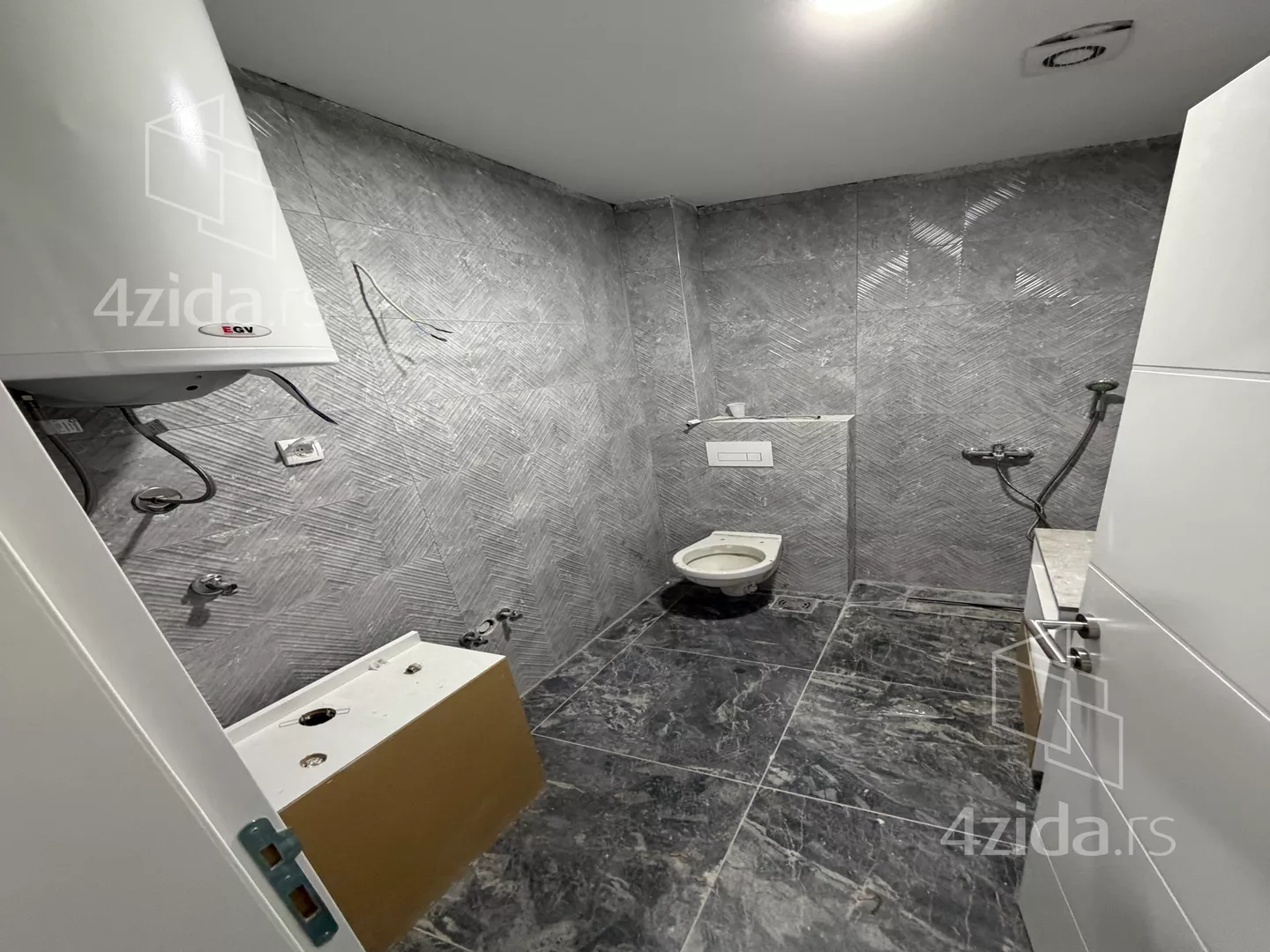 Garsonjera | 4zida