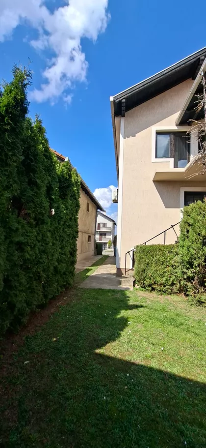 Gradske lokacije | 4zida.rs