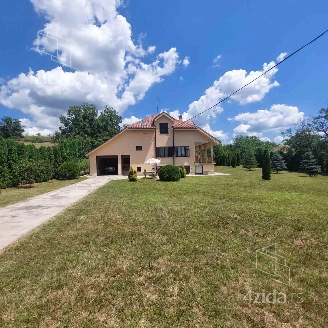 3-etažna kuća | 4zida