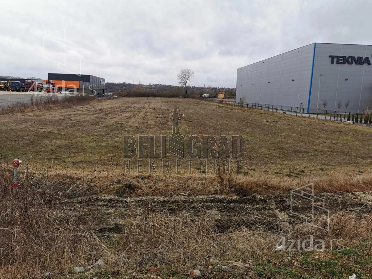 Plac | 4zida