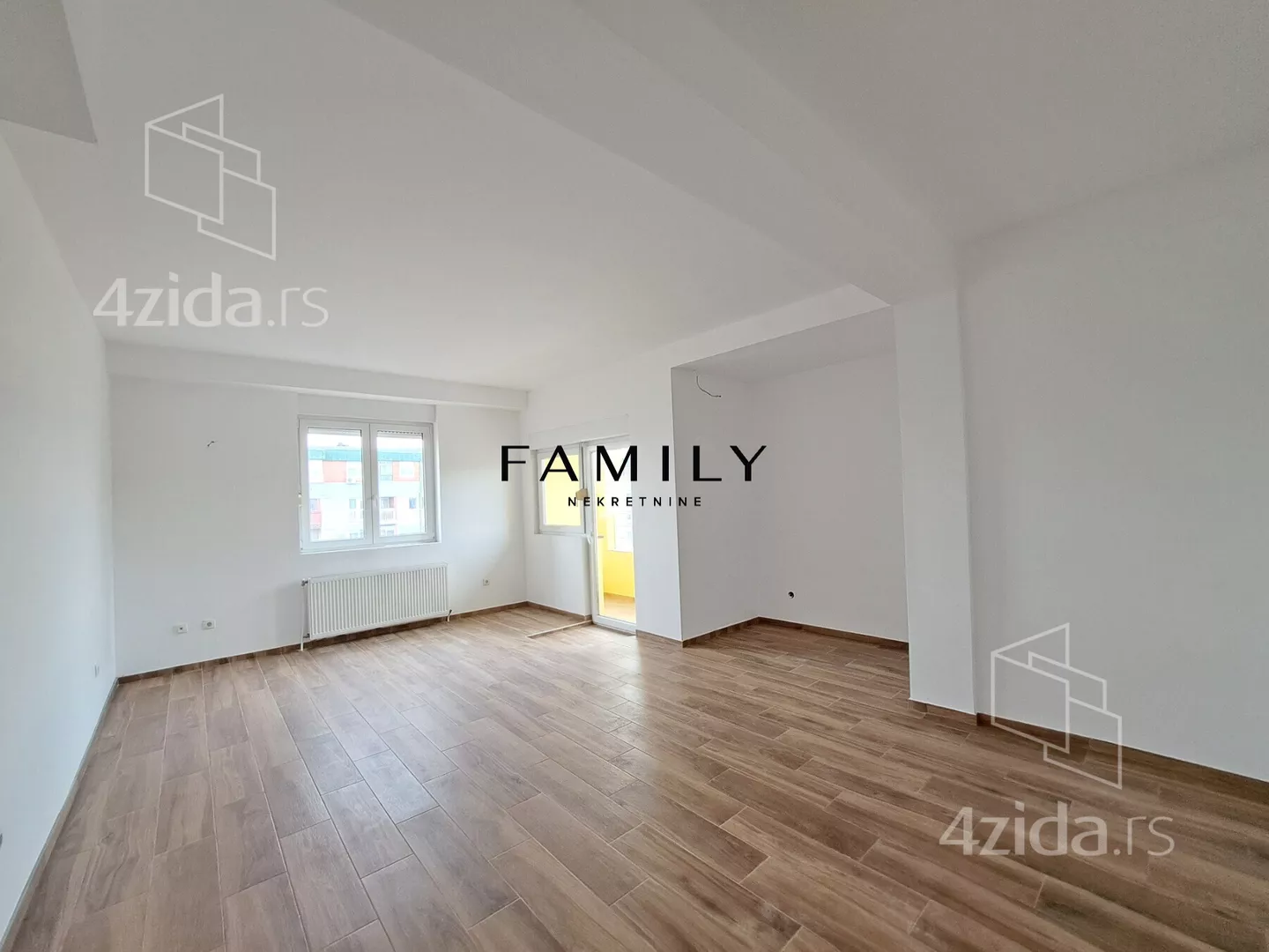 Četvoroiposoban stan | 4zida