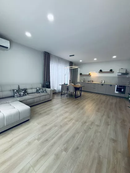 Marka Oreškovića 66 | 4zida.rs