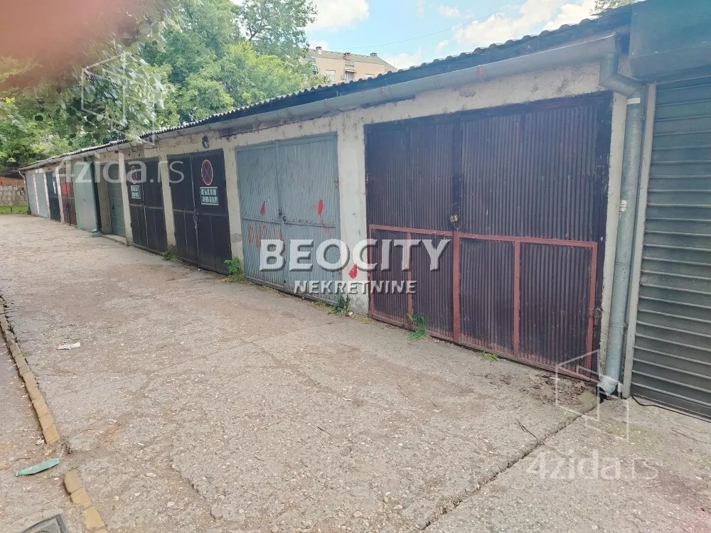 Garaža/Parking | 4zida