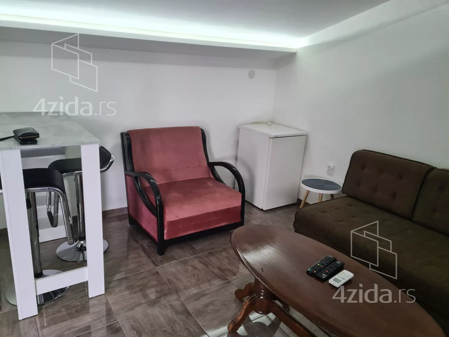 Garsonjera | 4zida
