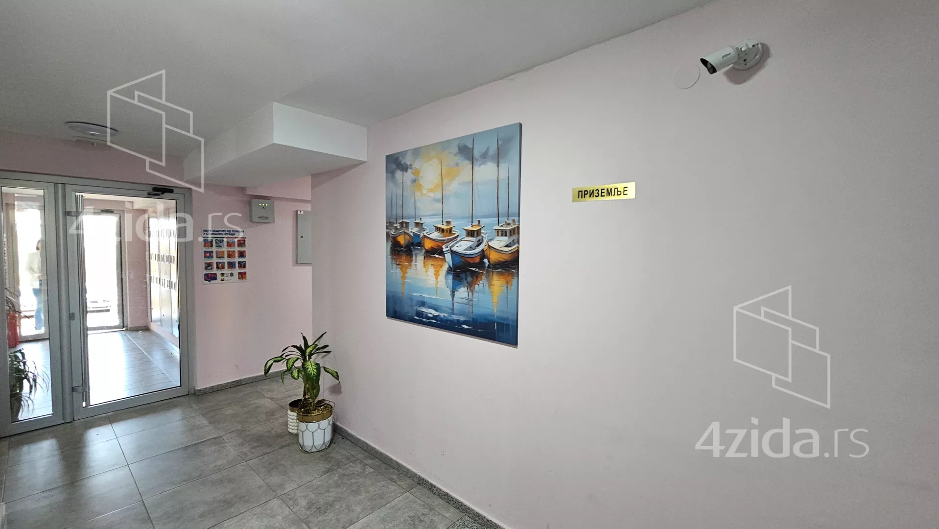 Jednoiposoban stan | 4zida