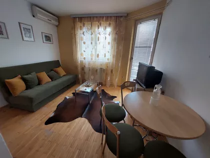 Trg Kosturnica | 4zida.rs