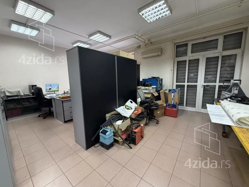 Lokal | 4zida