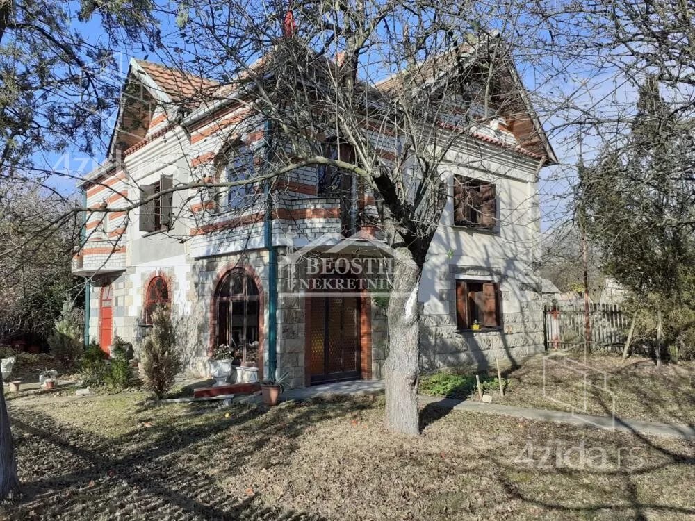 3-etažna kuća | 4zida