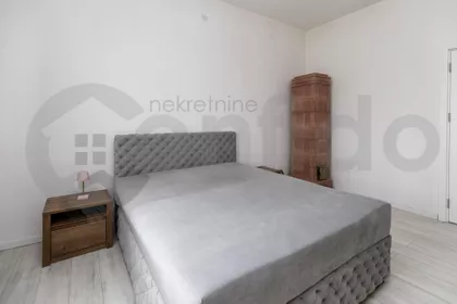 Francuska | 4zida.rs