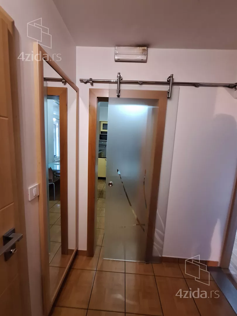 4-etažna kuća | 4zida
