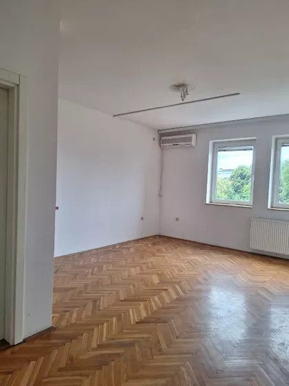 Žitni Trg | 4zida.rs