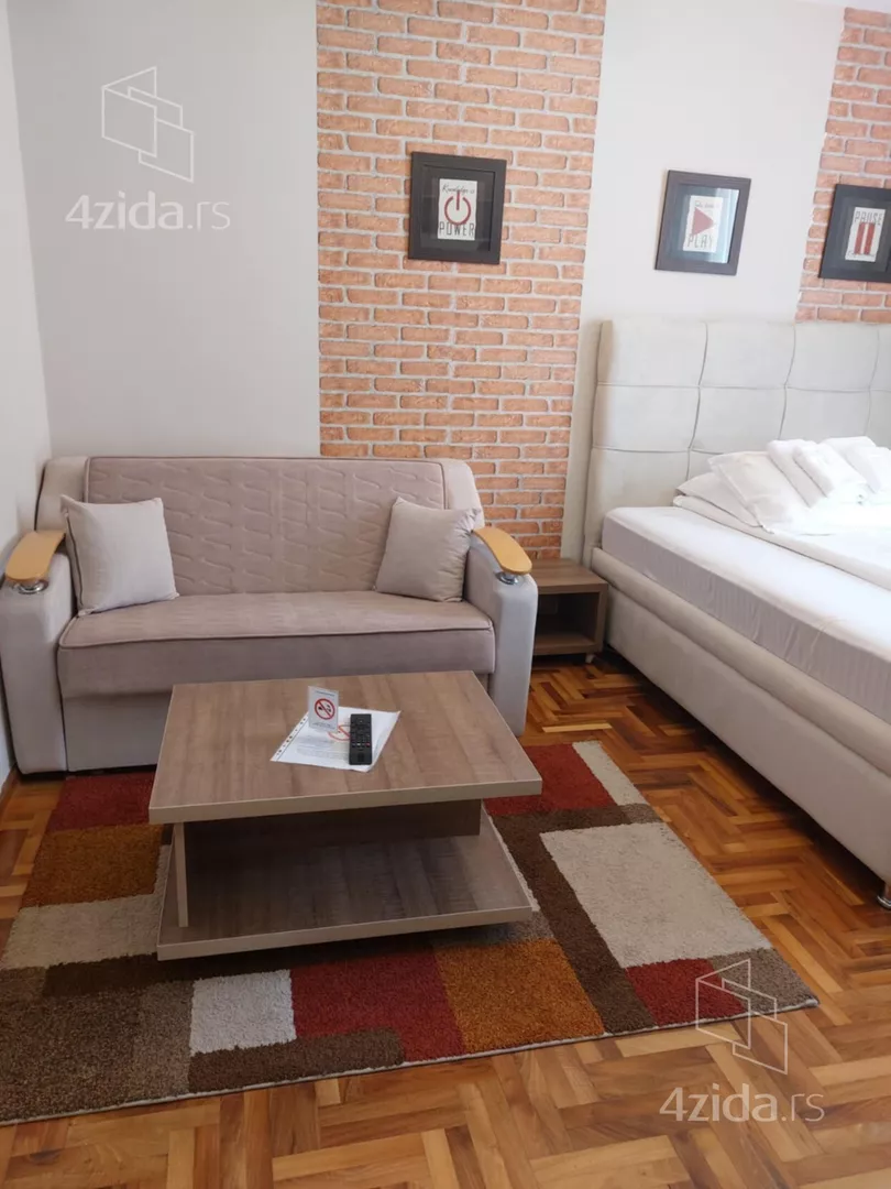 Garsonjera | 4zida