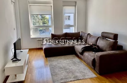 Urosa Martinovica | 4zida.rs