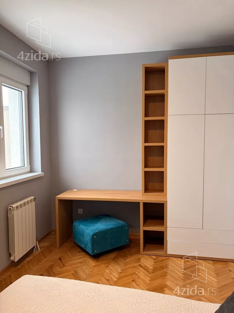 Petosoban stan | 4zida