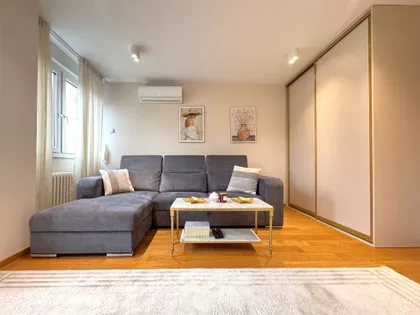 Usanička | 4zida.rs