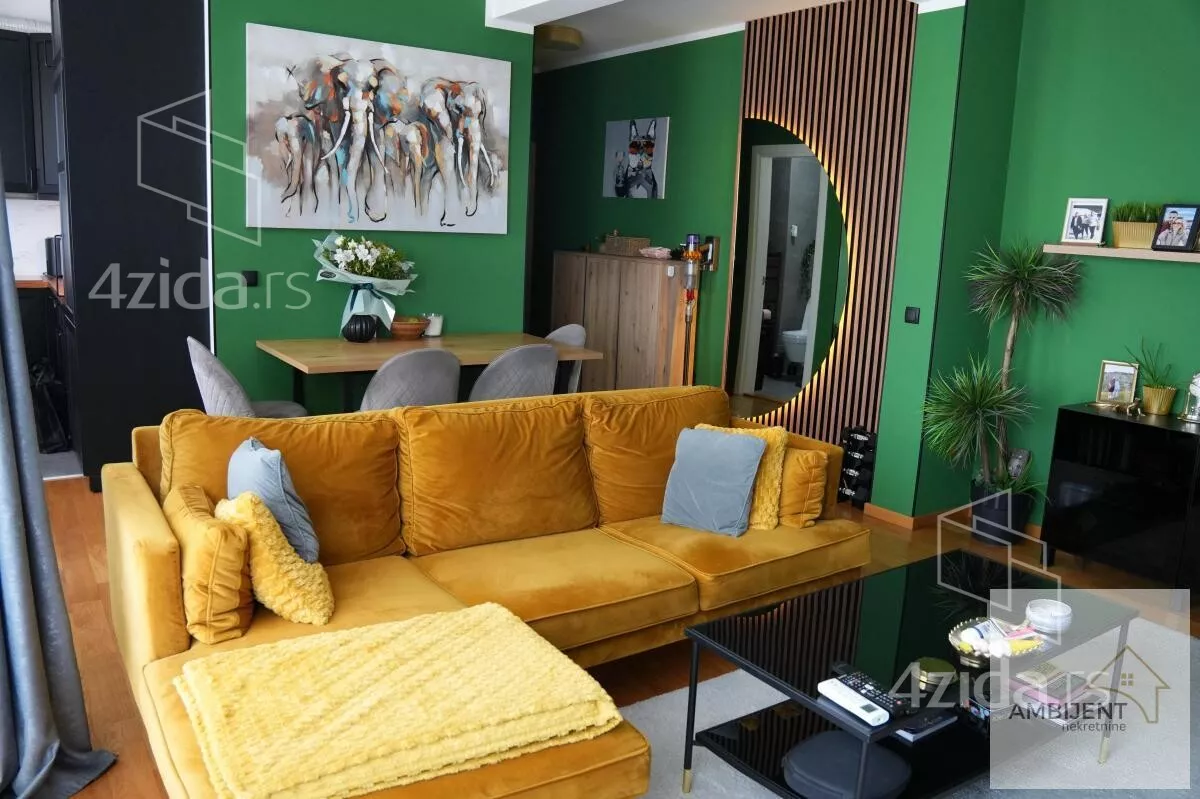 Troiposoban stan | 4zida