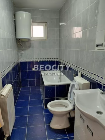 17. oktobra | 4zida.rs